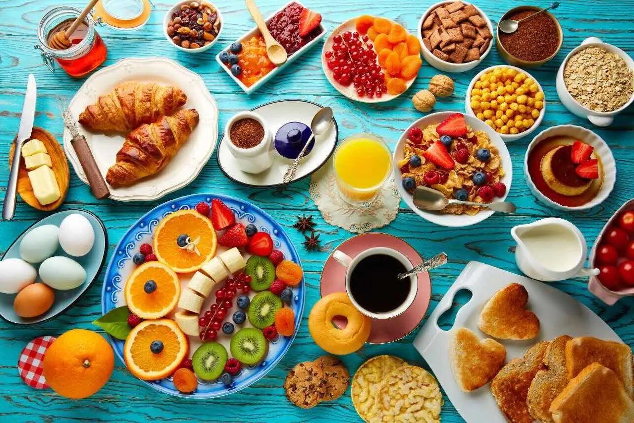 Colazione equilibrata: il segreto per svegliarsi con la pancia piatta secondo i nutrizionisti Colazione equilibrata: il segreto per svegliarsi con la pancia piatta secondo i nutrizionisti