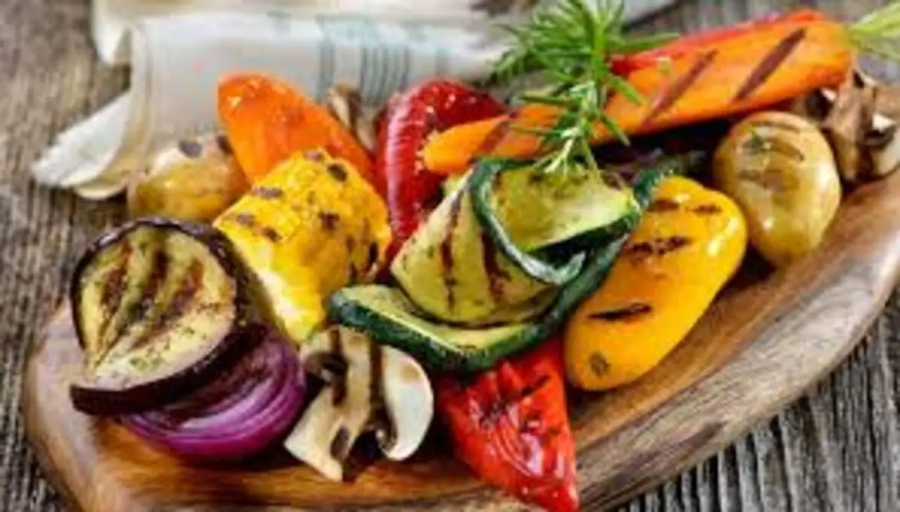 I 3 cibi vegetali che rafforzano le ossa dopo i 40 anni: la lista della nutrizionista I 3 cibi vegetali che rafforzano le ossa dopo i 40 anni: la lista della nutrizionista