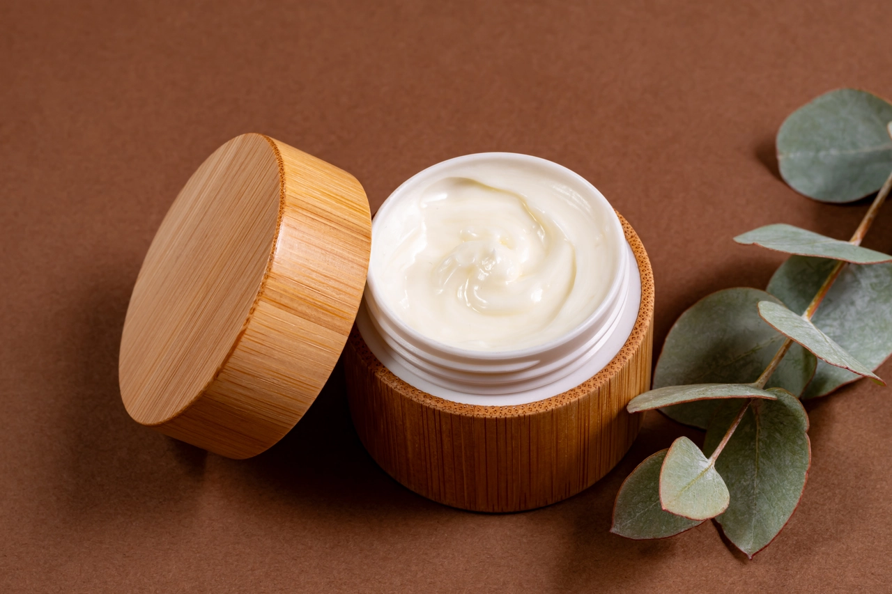 Pelle luminosa in estate: la routine alimentare suggerita dai dermatologi per giugno Pelle luminosa in estate: la routine alimentare suggerita dai dermatologi per giugno