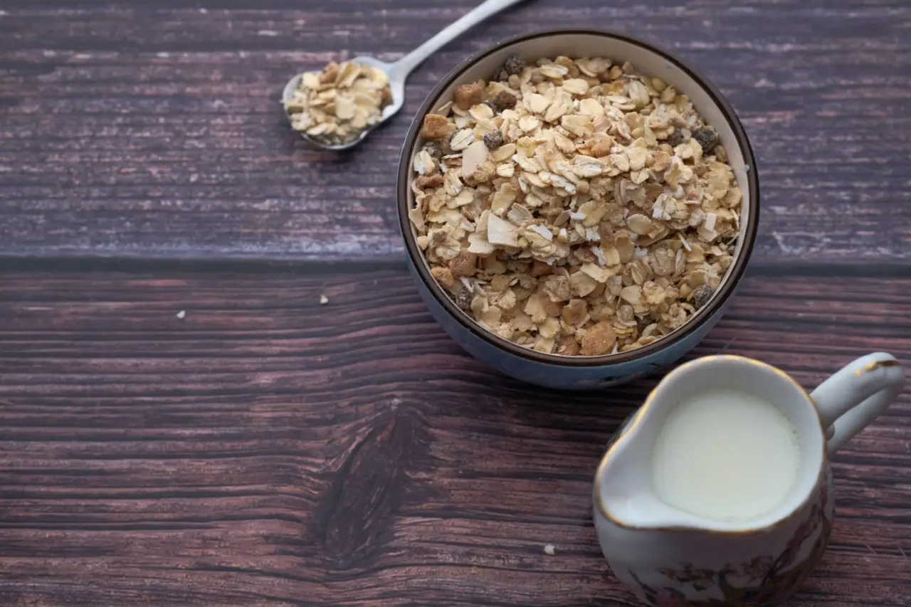 Colazione d’estate: i 3 cereali integrali che mantengono energia e sazietà secondo la SINU Colazione d’estate: i 3 cereali integrali che mantengono energia e sazietà secondo la SINU