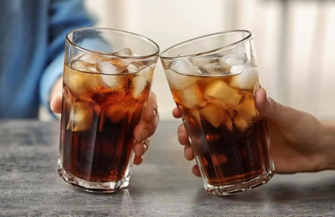 La bevanda fredda che riduce la stanchezza mentale: il nuovo consiglio della Società Italiana di Nutrizione La bevanda fredda che riduce la stanchezza mentale: il nuovo consiglio della Società Italiana di Nutrizione